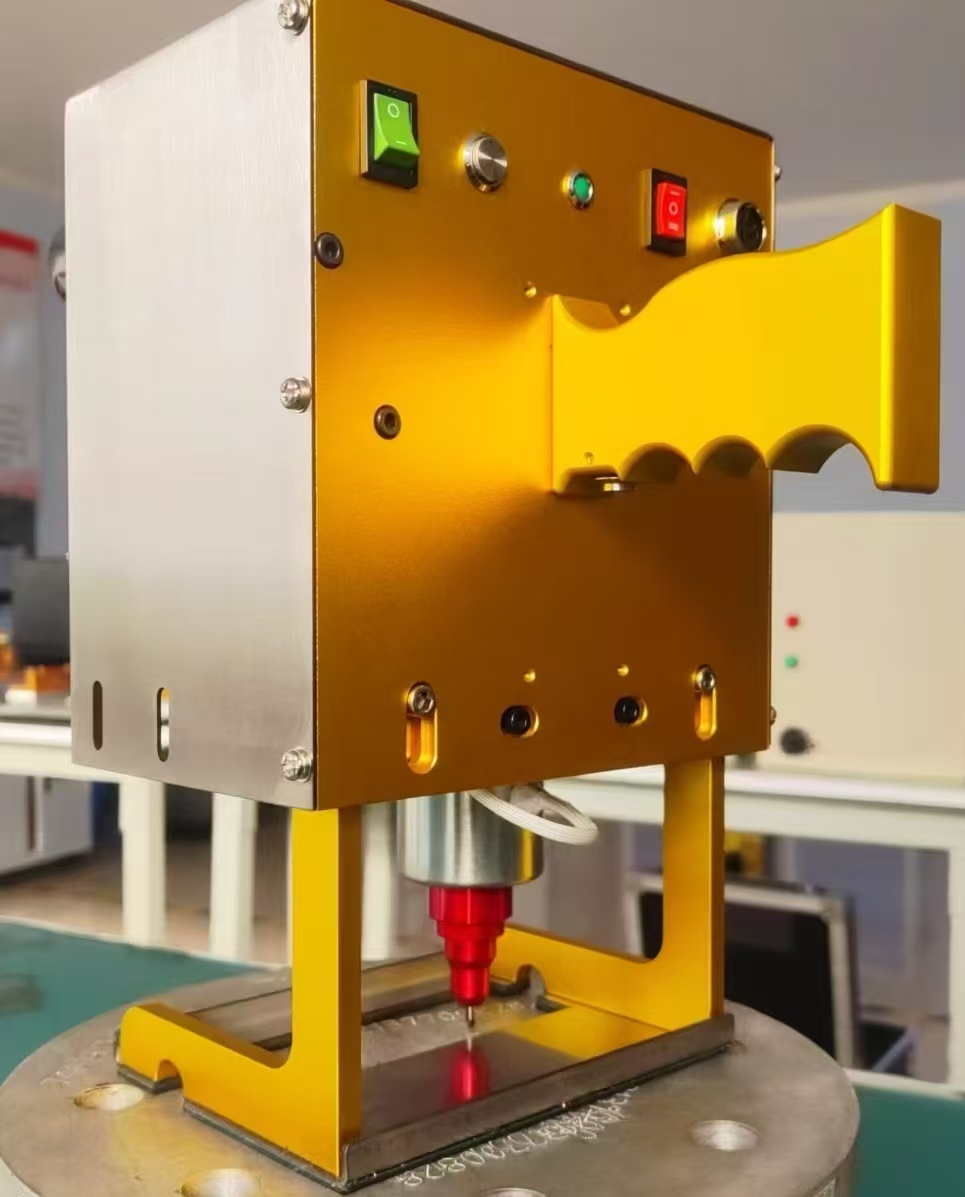 ہینڈ ہیلڈ الیکٹرک کندہ کاری کی مشین، سٹیل ٹیوب پر دھاتی کندہ کاری کی مشین